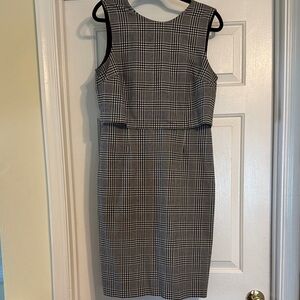 🛍️Banana Republic Black and White Checkered Midi Dress